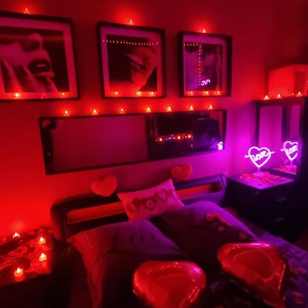 אונאי-סו-בואה Love Room Sexy Love Cosy Lib Proche Centre Gare A Pied מראה חיצוני תמונה